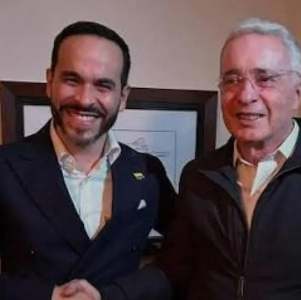 El Centro Democrático anunció que no buscará coaliciones con Enrique Gómez ni Salvación Nacional, tras meses de cruces y críticas al expresidente Uribe.