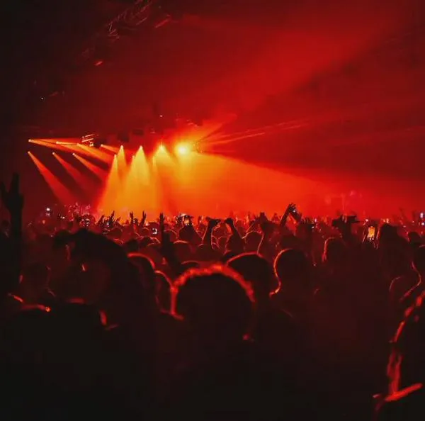 Identifican al fan que murió en concierto de Jhonny Rivera y Nelson Velásquez