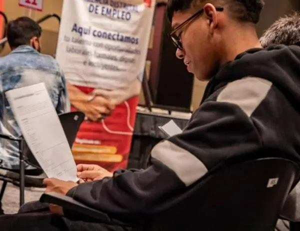 ¿Buscas empleo en Bogotá? Este 1 de octubre de 2026 habrá 300 oportunidades laborales 