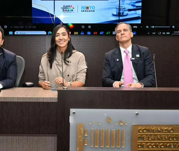 Centro Democrático presenta propuesta para fortalecimiento del sistema de salud