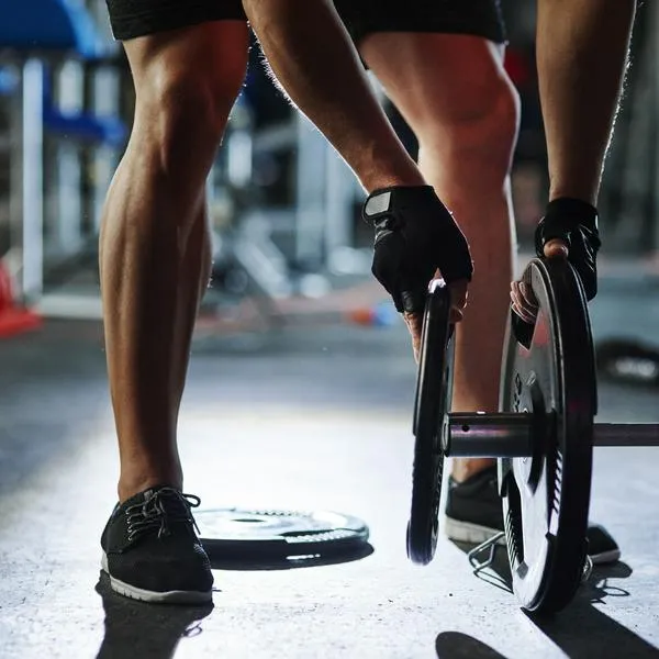 Guantes para levantar pesas y gimnasio por menos de 35.000 pesos acolchados