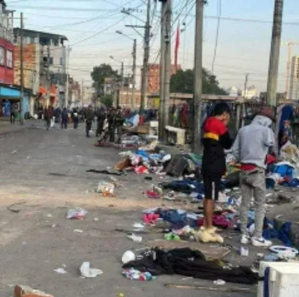 Alerta máxima en Bogotá por el barrio San Bernardo. Denuncian la creación de un 'Bronx 2' con menores desaparecidos, microtráfico y casas invadidas.