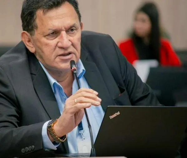 JEP llama a declarar a Rodrigo Londoño en primer juicio por farcpolítica contra Luis Almario