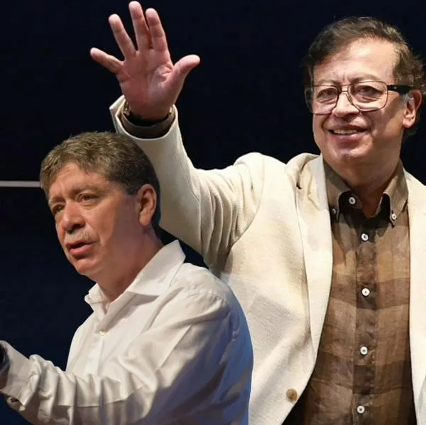 Gustavo Petro y Bruce Mac Master
