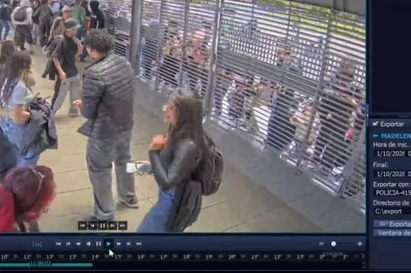 En menos de un minuto, decenas de personas se colaron en Transmilenio: esto se sabe