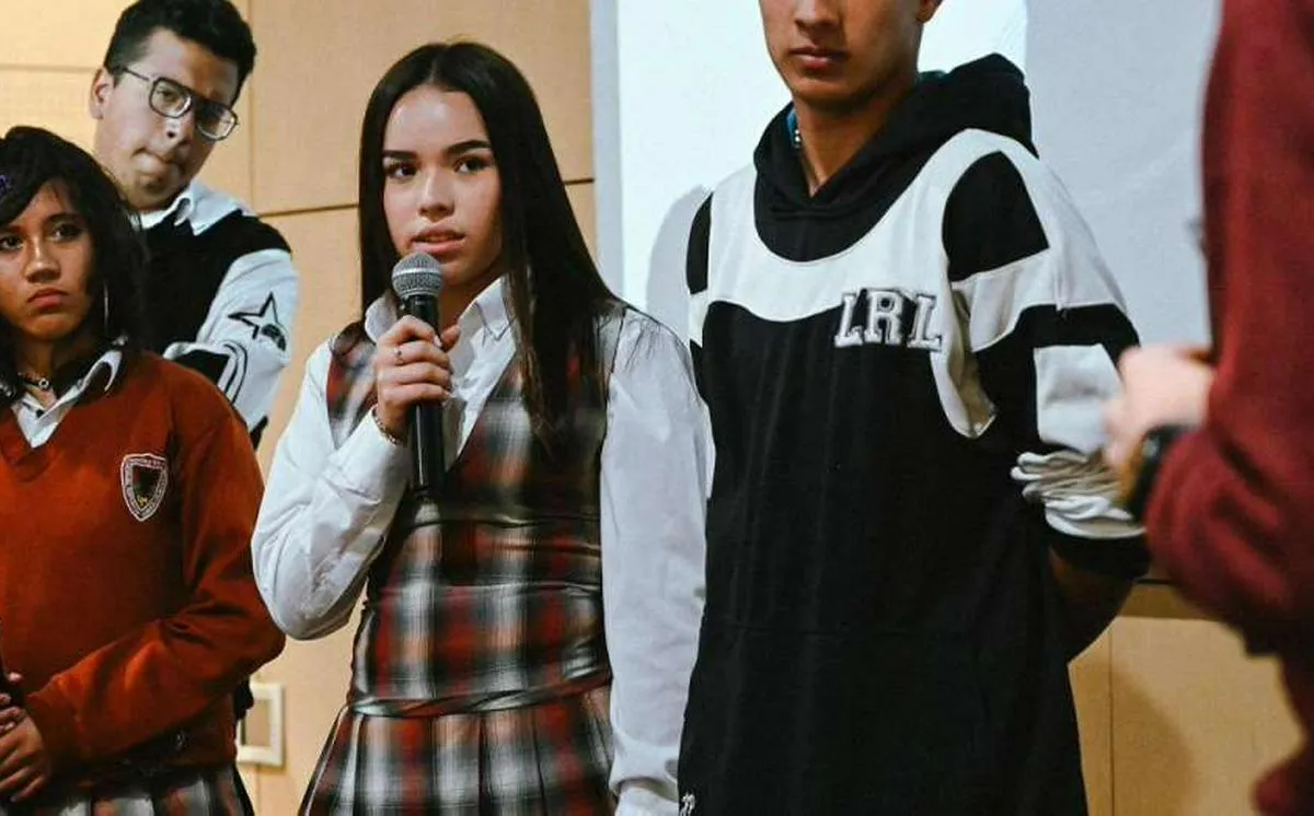1 de cada 4 estudiantes no pasa de noveno a décimo: así buscan cambiar la educación media