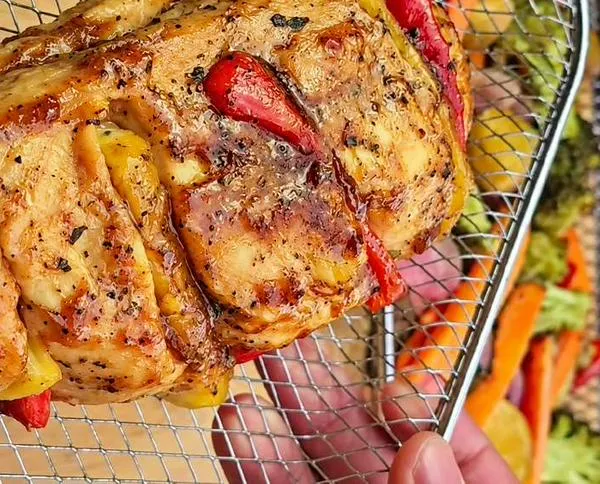 Pechuga de pollo al horno con piña y glaseado de tamarindo