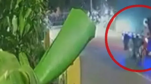 Impactante video: motociclista quedó debajo de un camión tras accidente en la María Mulata en Valledupar