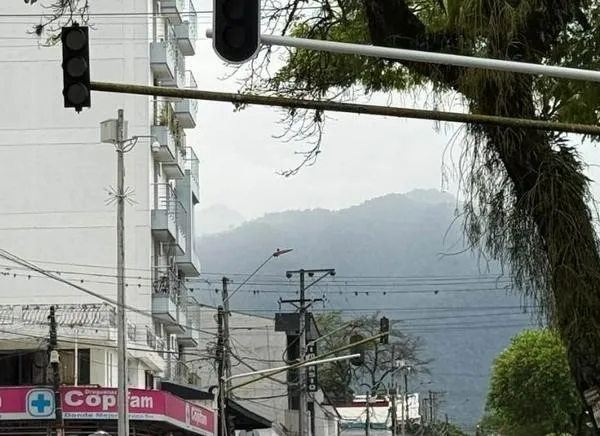 Fuerte aguacero genera caos en la movilidad de Ibagué