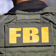 EE. UU. pisa acelerador en Colombia: FBI y más nombres para lista Clinton