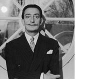 Roban en Francia el libro con cubierta de Dalí de 210 kilos y valor incalculable