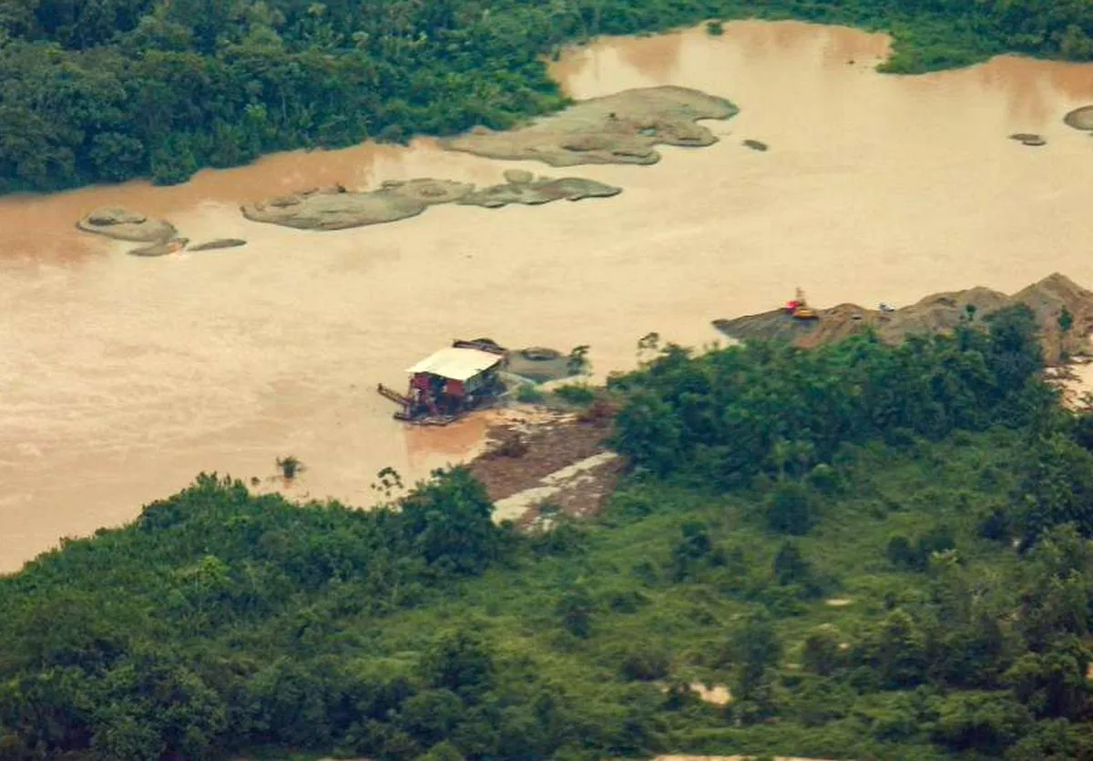 Grupos armados hacen presencia en el 85,6 % de los municipios con minería de oro en Colombia