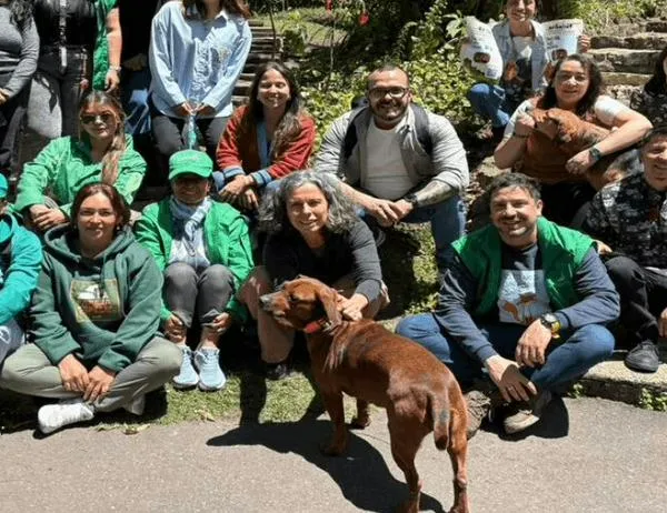 Instituto Humboldt y comunidad de barrio Bello Horizonte de San Cristóbal formalizaron adopción de 11 Vecinos Buena Pata 