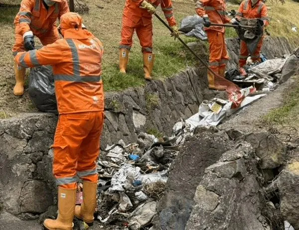 30 m³ de residuos retirados de la quebrada Zanjón El Cortijo en Ciudad Bolívar 