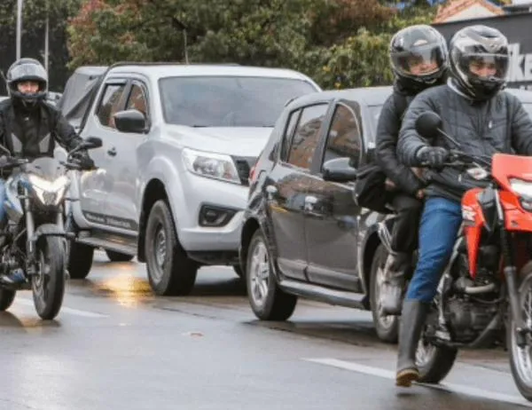 Pico y placa en Bogotá para el jueves 8 de octubre de 2026 ¡Particulares y taxis! 