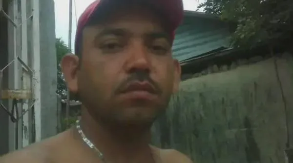 Lo interceptaron en una motocicleta y le dispararon varias veces: asesinan a radiotécnico en Astrea