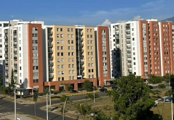 Cali avanza en alternativas para reconstruir viviendas afectadas por el sismo