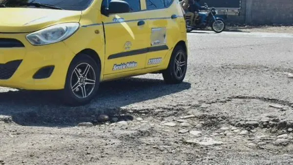 Habitantes de Villa Dariana denuncian deterioro de vía tras obras de alcantarillado en Valledupar