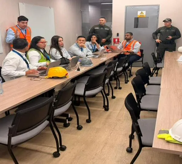 Gobierno coordina controles en Puerto Antioquia para reducir tiempos de exportación