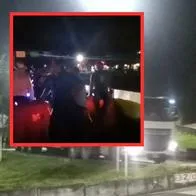 Caos en vía al LLano por cierre total y protestas de taxistas 