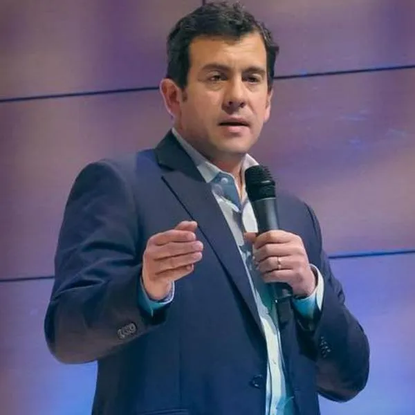 Ministerio del Interior acabó contratos de Petro y ahorró 100.000 millones