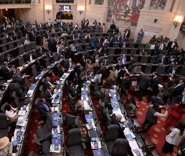 Dan primer paso para restringir el acceso de menores de 14 años a redes sociales