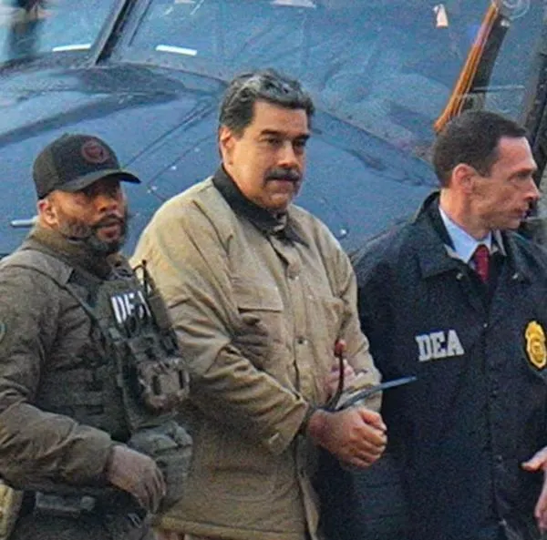 La Fiscalía de EE. UU. endureció los cargos por narcoterrorismo contra Nicolás Maduro y Cilia Flores, detallando nexos financieros y de armas con las Farc.