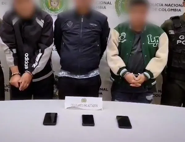 Cayeron 'Los Chaguendo', señalados de extorsionar a menores y jóvenes en Bogotá con falsas ofertas laborales 