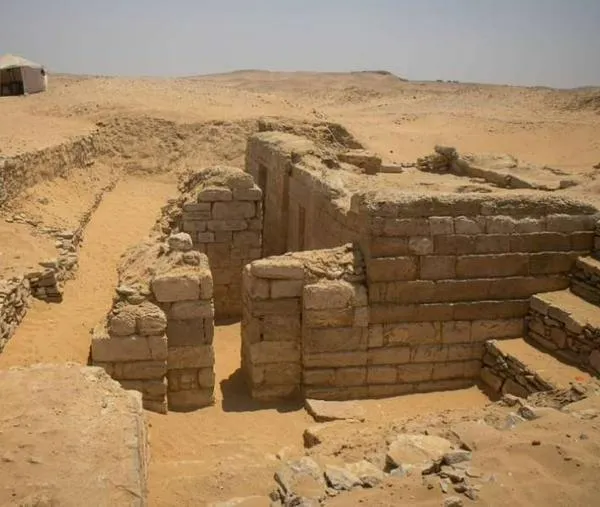 Fracturas en cráneos sugieren que sirvientes de reyes del antiguo Egipto fueron sacrificados