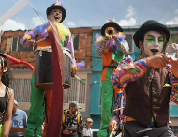 Engativá transforma tres parques y una plaza para el juego y el cuidado de la primera infancia 