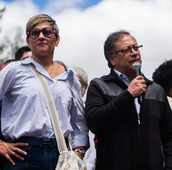 La panelista Sofia Araújo aseguró que las marchas del 14 de octubre convocadas por la izquierda son una cortina de humo para tapar los escándalos. 