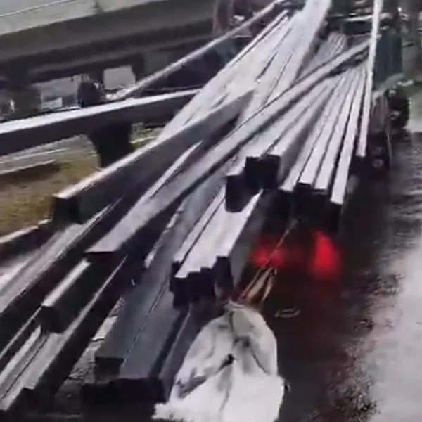 Camión accidentado en Bogotá