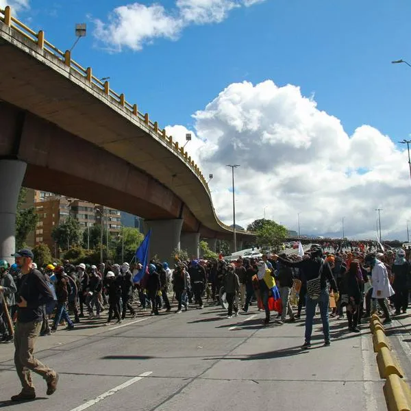 Siga el minuto a minuto de las marchas y movilizaciones de Fecode, ADE y centrales obreras este 14 de octubre en Bogotá, con afectaciones en TransMilenio.