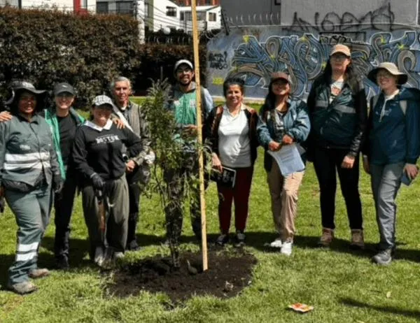 Cinco parques de Suba se renaturalizaron con el Jardín Botánico de Bogotá 