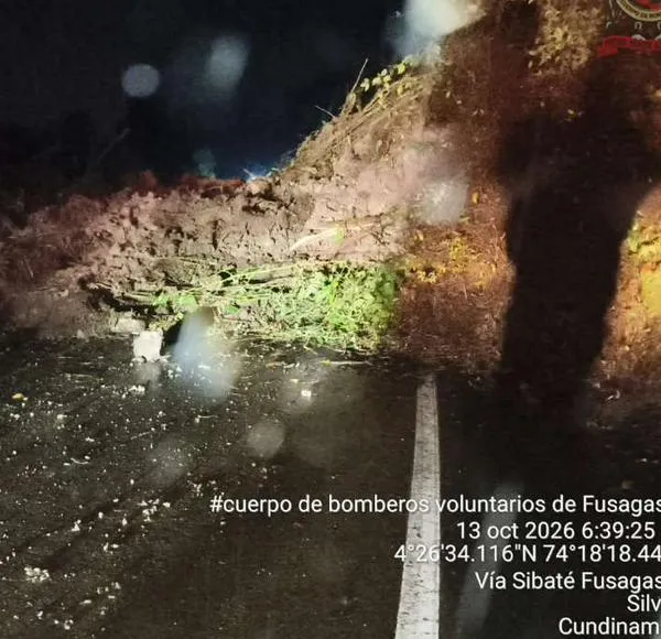 Cierran la vía Sibaté–Fusagasugá por deslizamiento cerca del peaje San Miguel