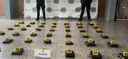 Policía de Bogotá incauta más de 31 kilos de marihuana en operativo en bodegas de envíos nacionales