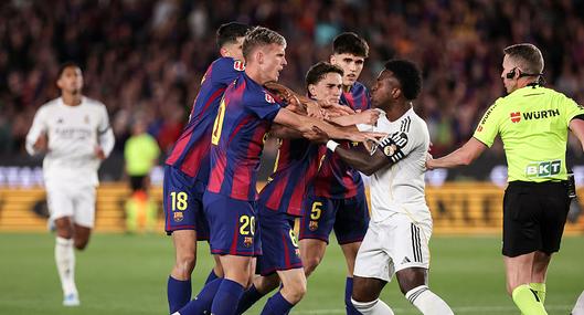 Celebra el Barcelona: Vinicius recibió ejemplar sanción y se pierde el clásico español