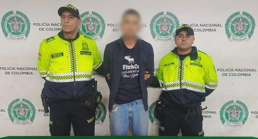 Atraparon a sujeto que atracó carro en Bogotá y descubrieron que ya tenía 8 procesos por casos similares