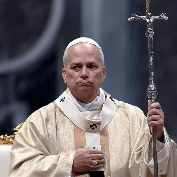 Papa León XIV reapareció en misa un día después de cirugía que reveló su cáncer 