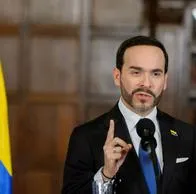 El presidente Abelardo De La Espriella anunció la firma de 11 nuevas extradiciones, acumulando 131 procesos en sus primeros 67 días de gobierno.