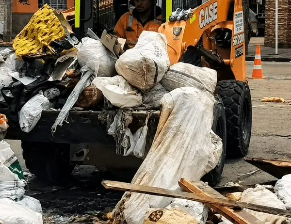6.824 toneladas de escombros y residuos voluminosos retirados de Bogotá del 5 al 12 de octubre 