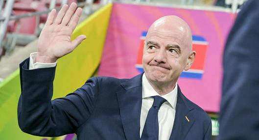 Infantino agachó cabeza y pidió disculpas por el plan de vender el Mundial; su futuro está en duda