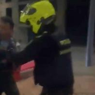 Fontibón: las versiones detrás de la denuncia de abuso policial contra un joven y sus perros