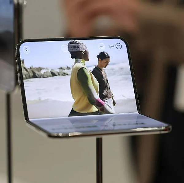 Claro anunció preventa y venta del iPhone Duo en Colombia: cómo hacerlo y cuándo