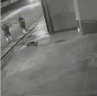 Joven en Brasil muere baleado por policía que le confundió arma con celular