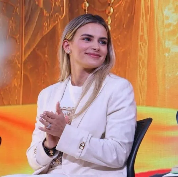 La primera dama Ana Lucía Pineda arremetió contra Gustavo Petro, Verónica Alcocer e Iván Cepeda calificándolos en una sola palabra durante entrevista.