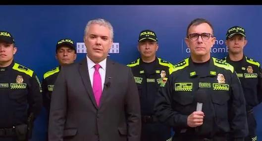 "Infamias y ataques": expresidente Duque arremete contra Petro y respalda denuncia del general (r) Vargas