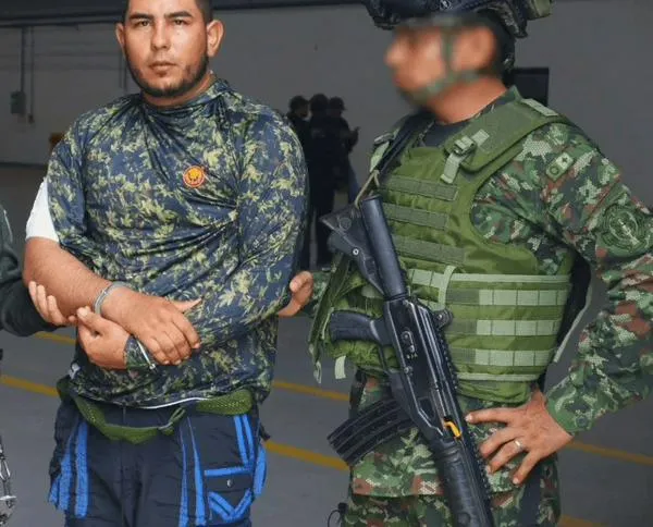 Capturan alias “Junior Rojas”, señalado segundo jefe de disidencias de “Calarcá” en Meta
