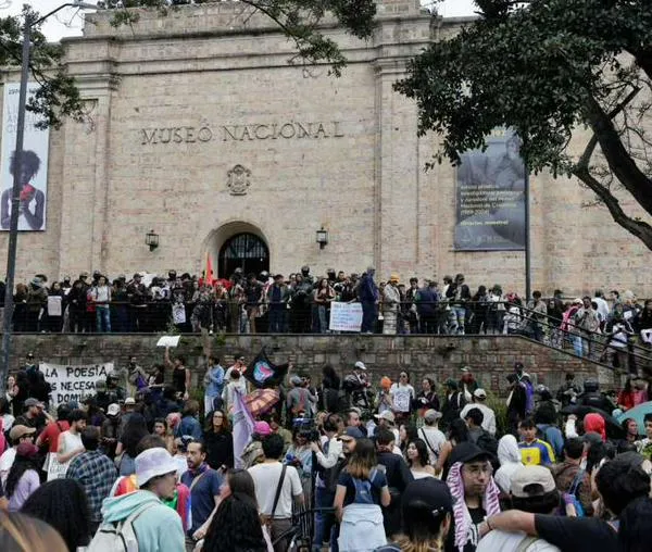 Museos e investigadores piden garantías tras el retiro de piezas del Museo Nacional