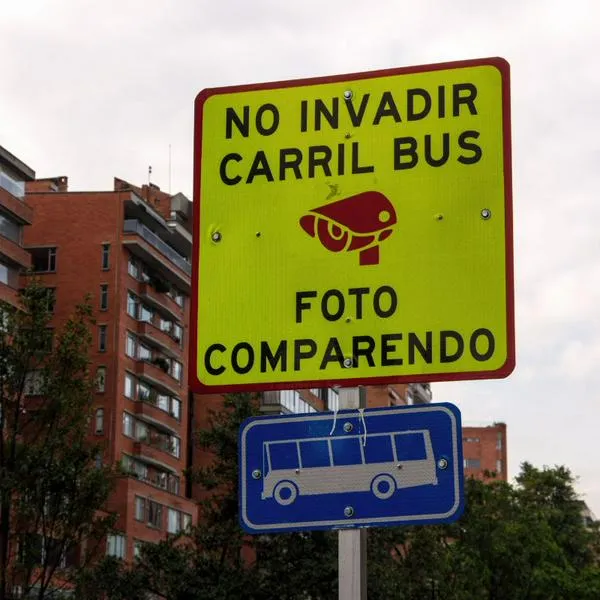 El Ministerio de Transporte abrió una convocatoria ciudadana para modificar las multas, el sistema de fotomultas y las normas del Código de Tránsito.